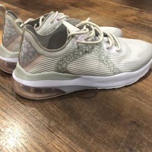 Fabletics!  Manhattan Air Performance Sneaker.  Size 7.  Worn once.